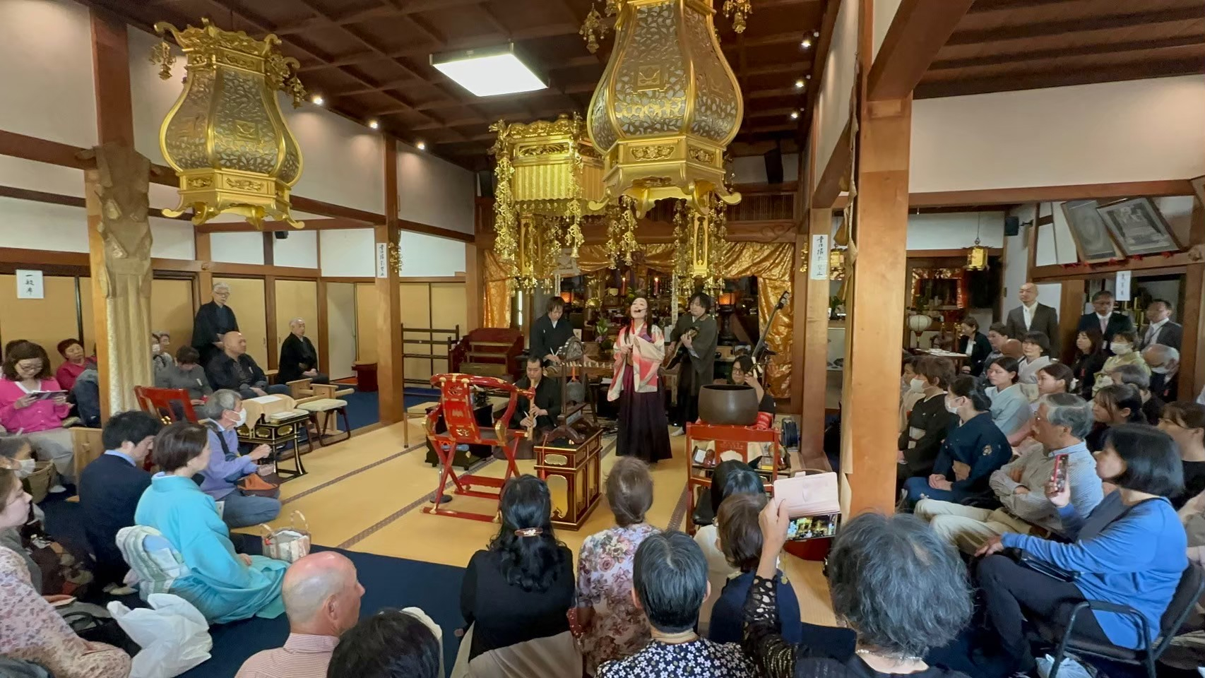 LINE_ALBUM_20240414吉野太夫花供養_240828_1.jpg