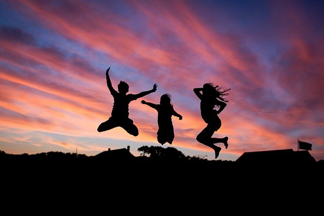 people-gf3327f6ed_640.jpg