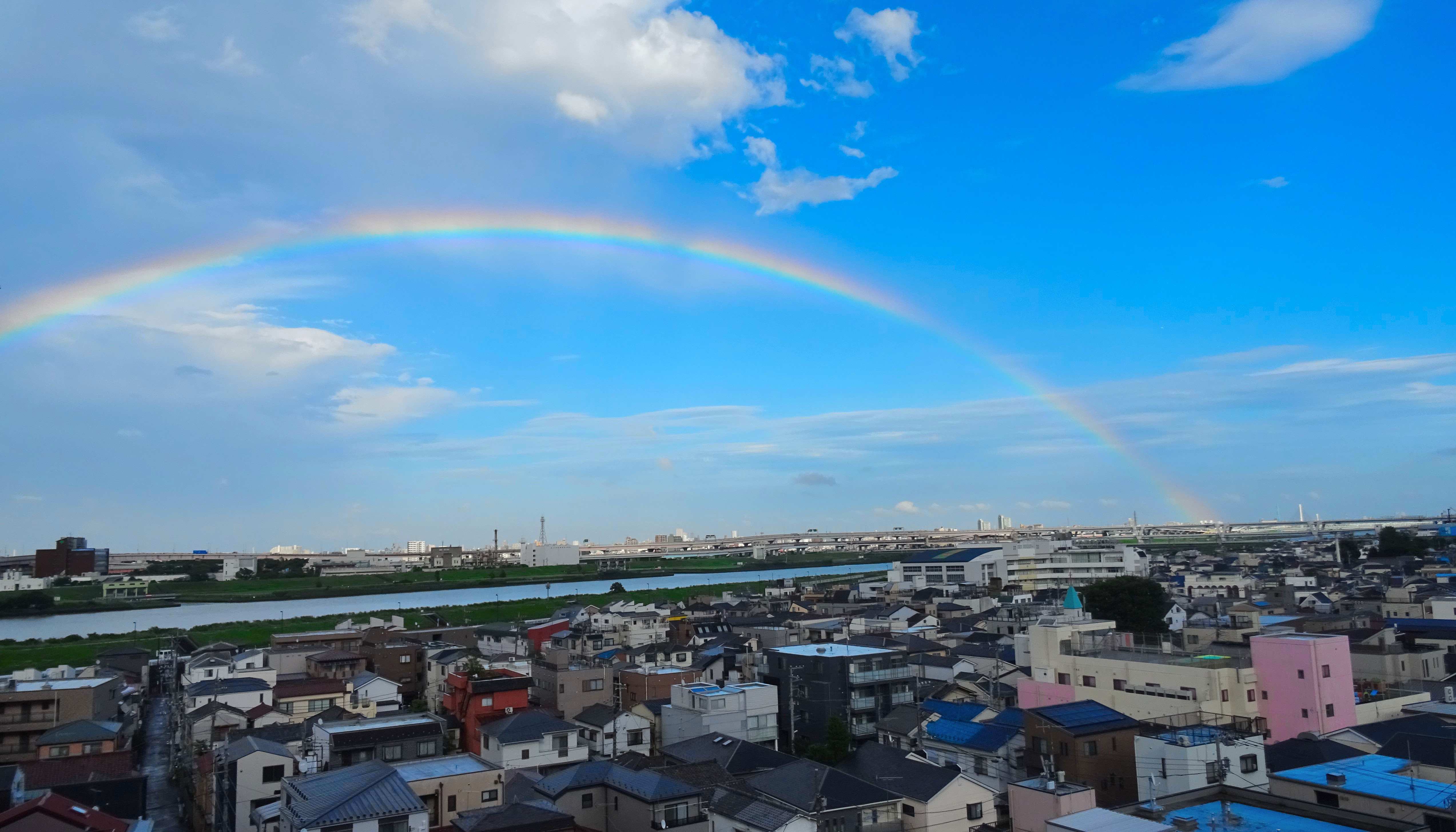 誰かに教えてあげたかった大きな大きな虹.JPG