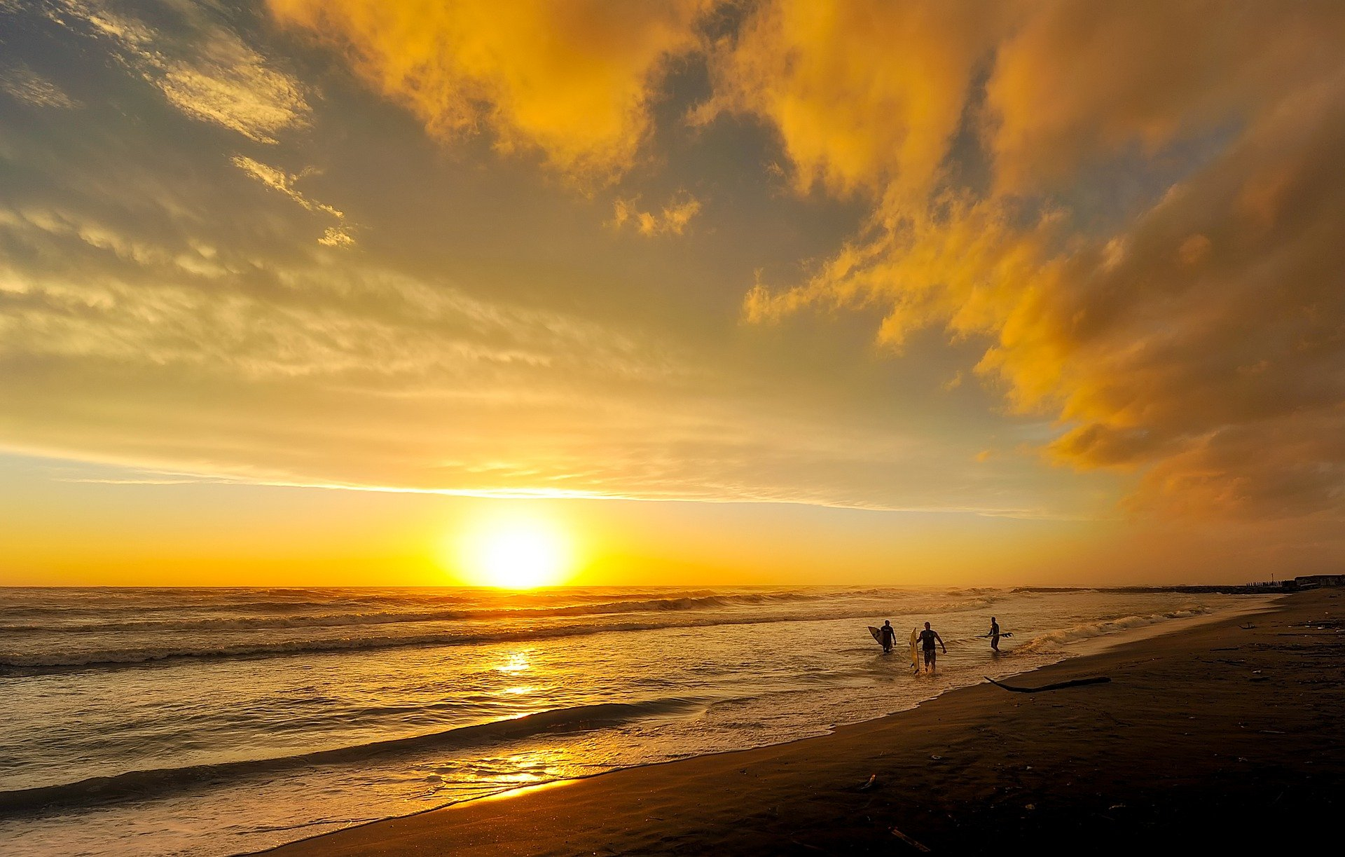 beach-6510275_1920 (1).jpg