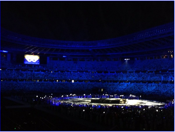 東京オリンピック閉会式の国立競技場①.png