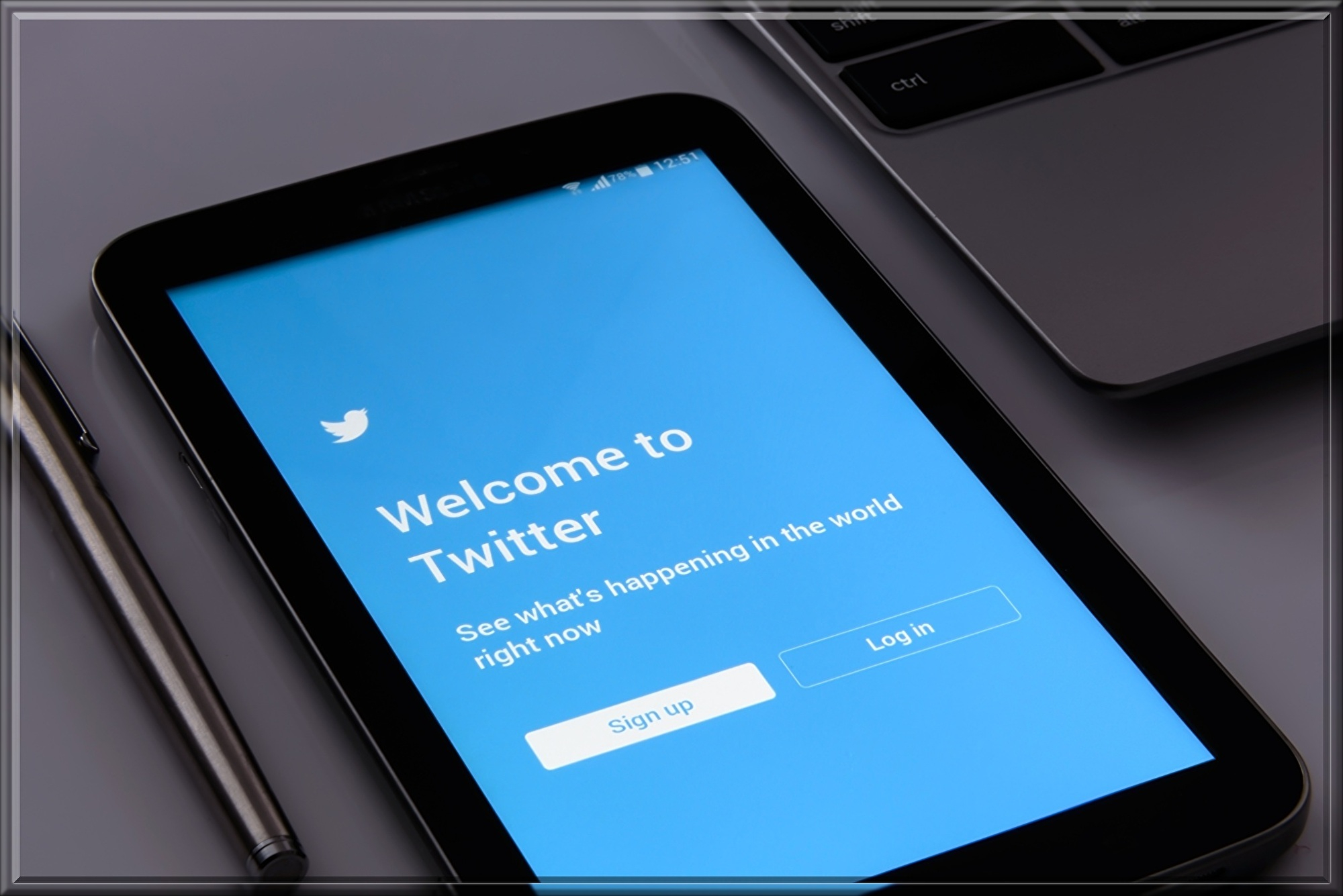 twitter-1795652.jpg