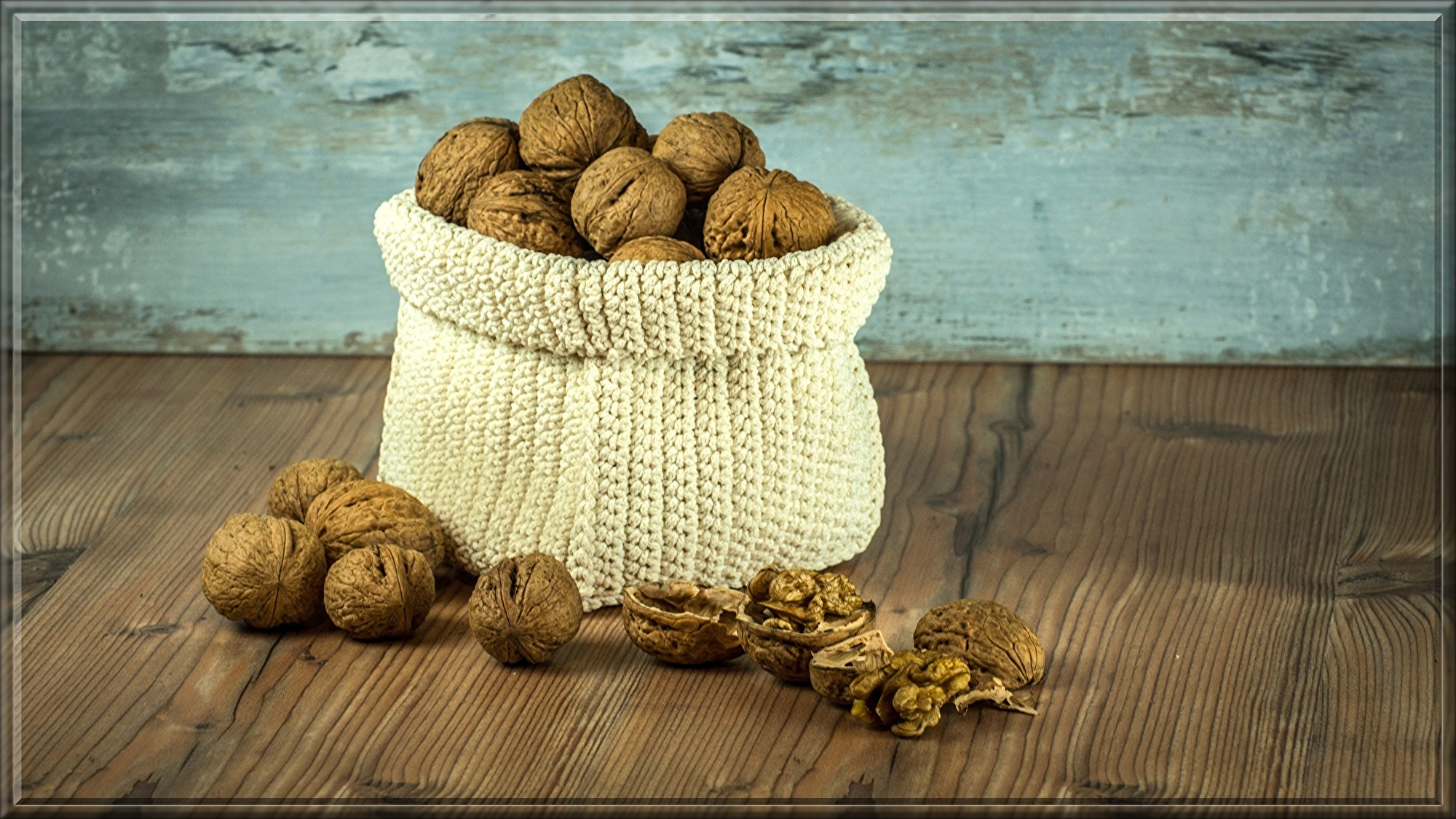walnuts-1213036.jpg