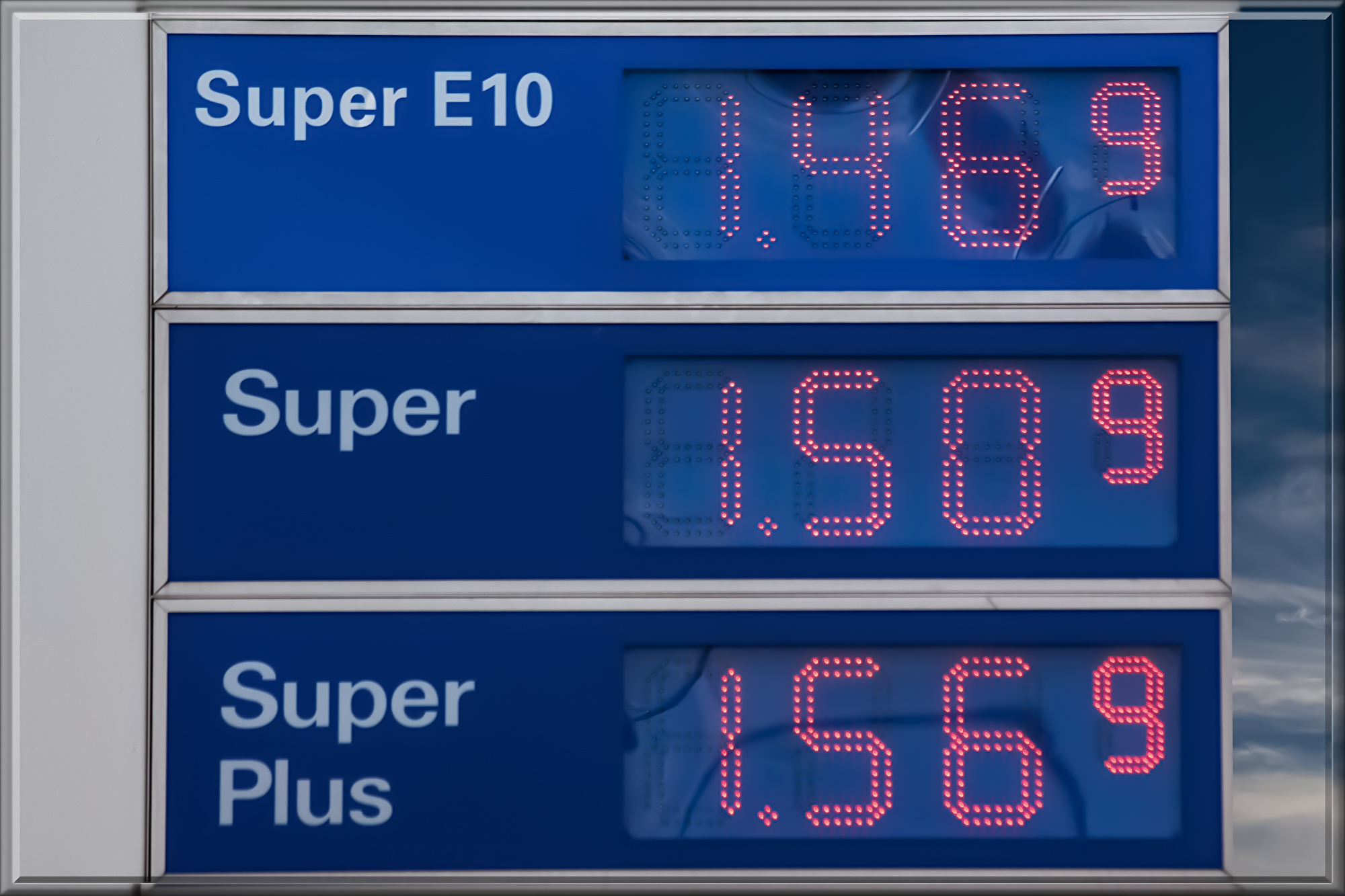 gasoline-prices-206098.jpg