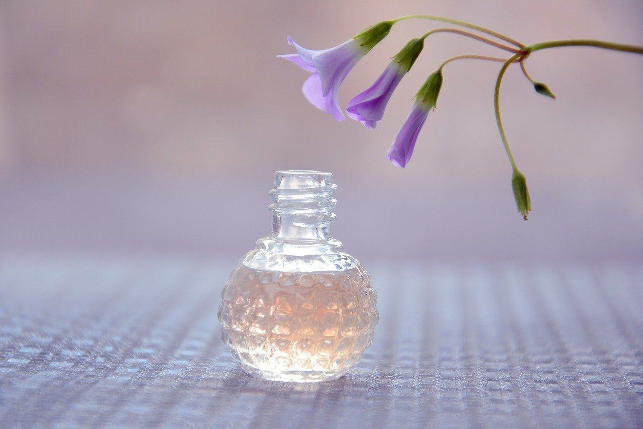 perfume-4148638_1280.jpg