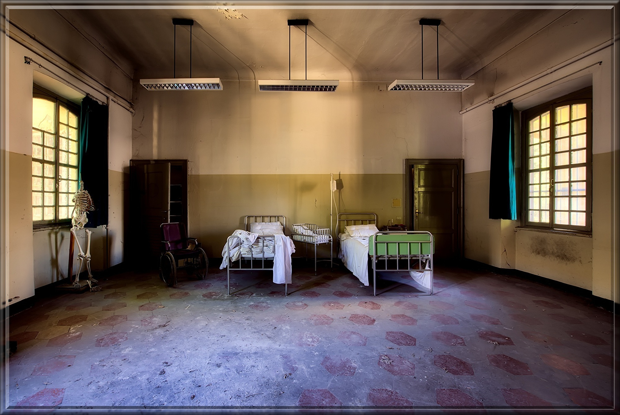 hospital-2301041.jpg