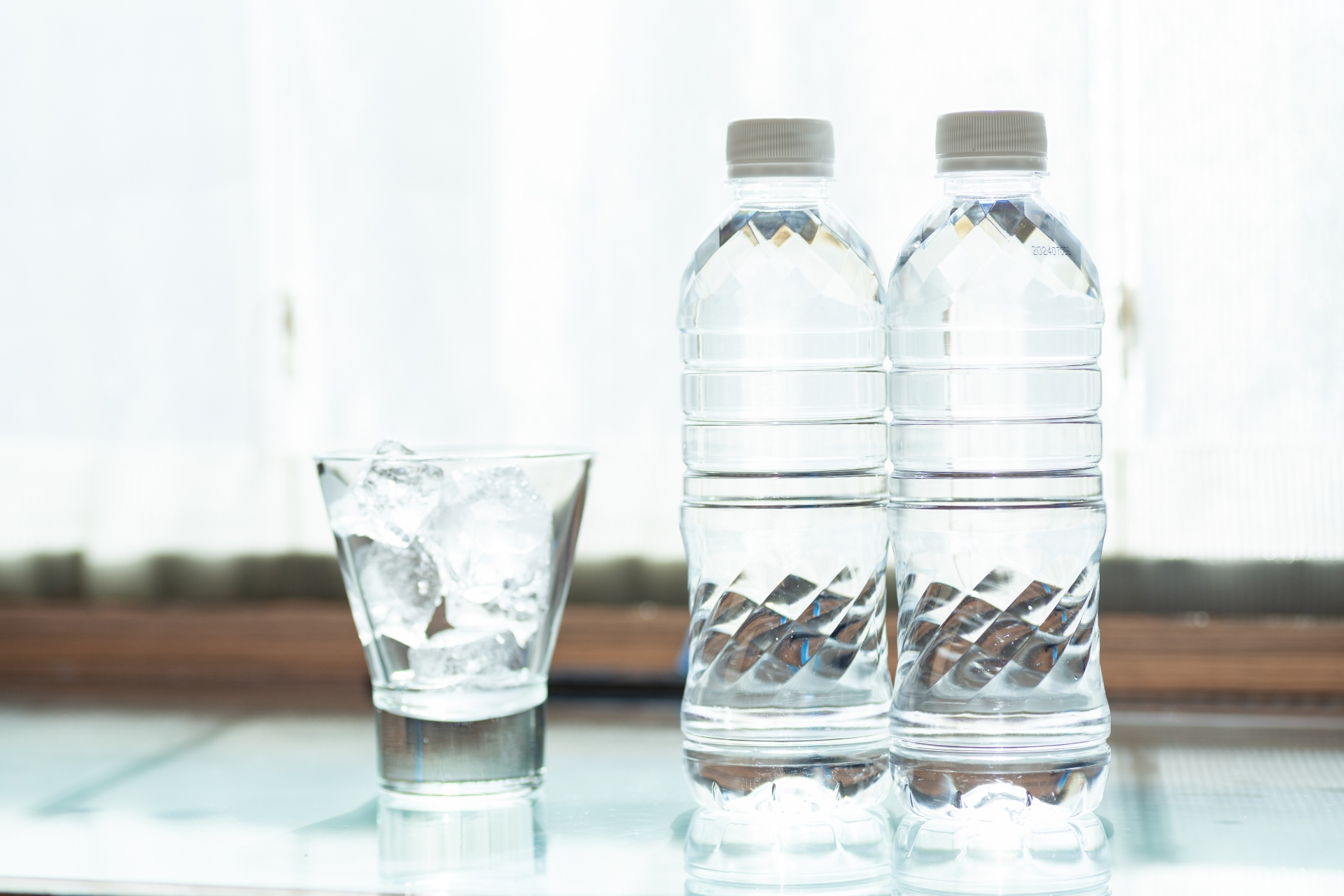 ペットボトルの水.jpg
