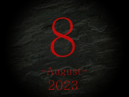8月.jpg