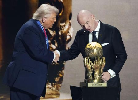 FIFA会長.jpg