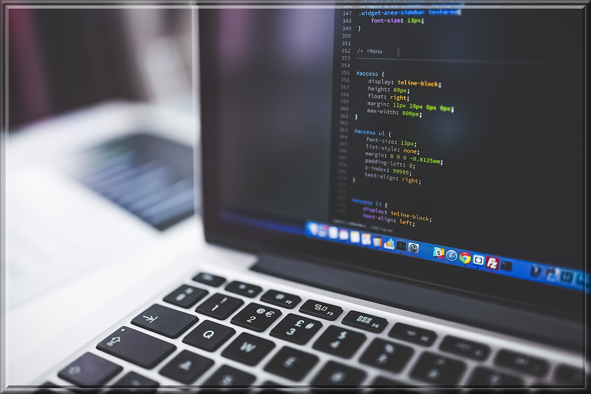coding-1853305.jpg
