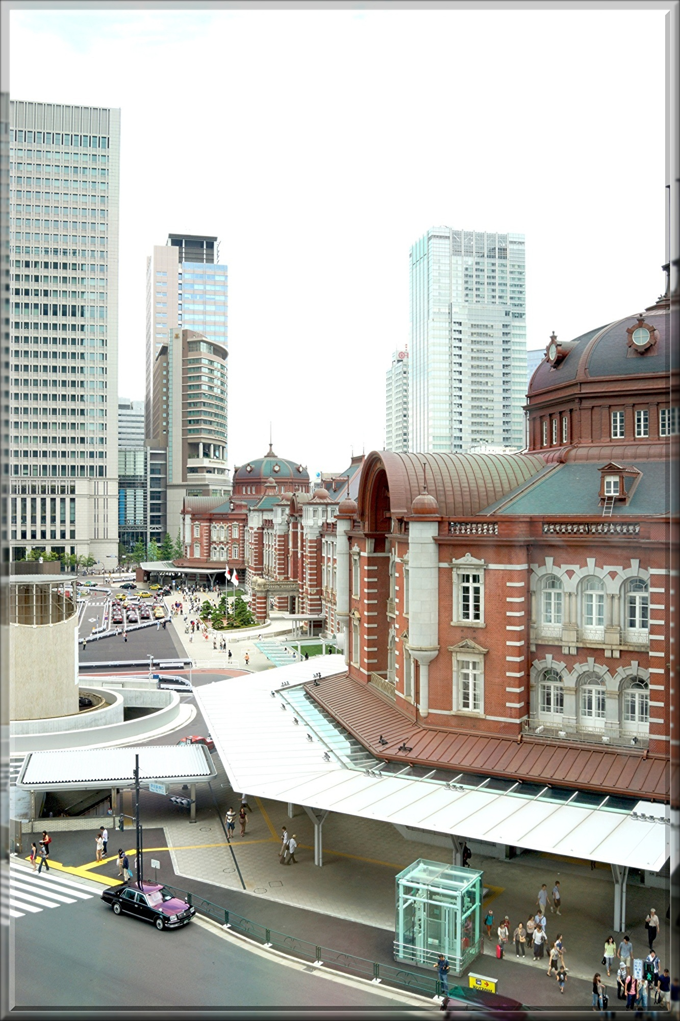 tokyo-station-641770.jpg
