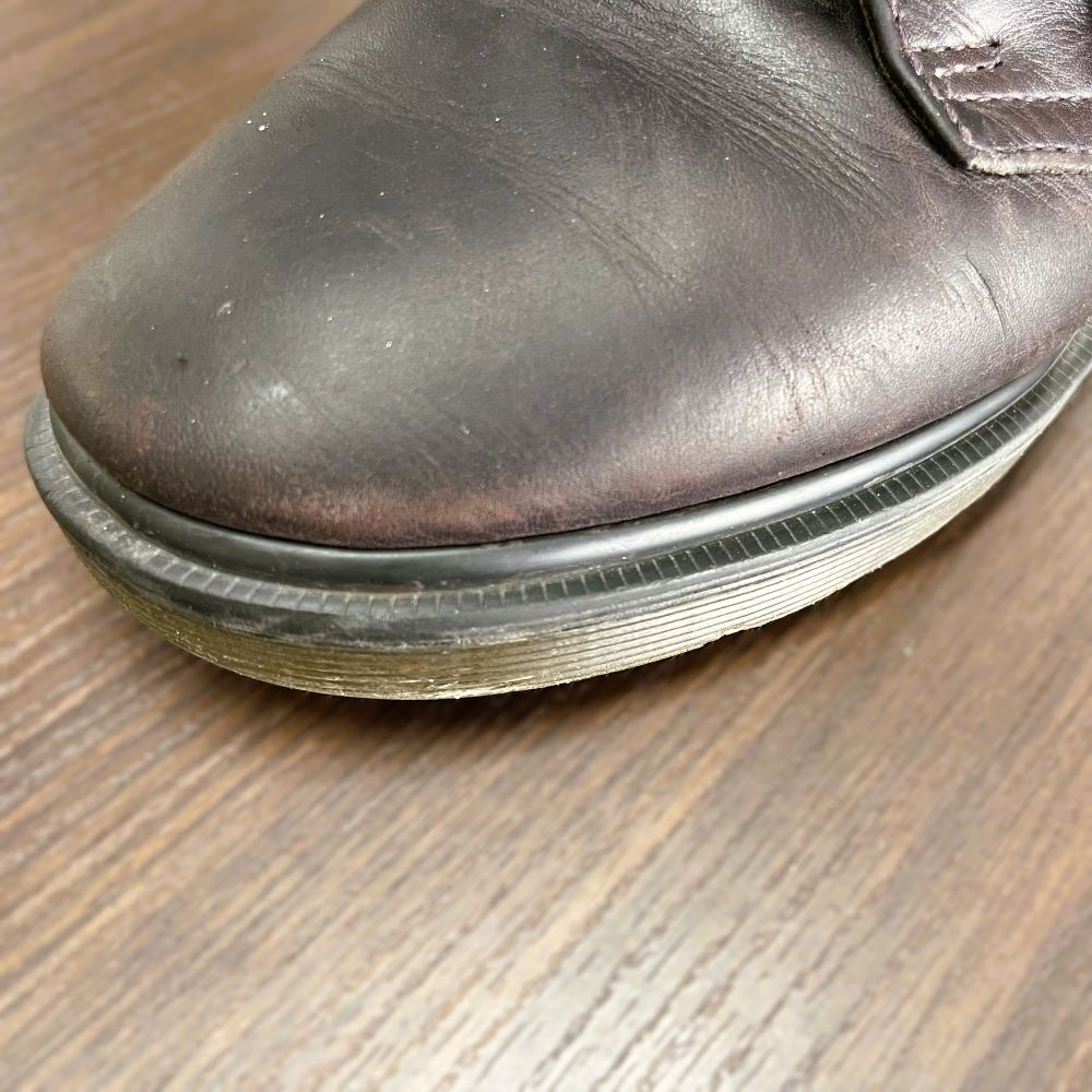 drmartens-3hole-before-toe2.jpg