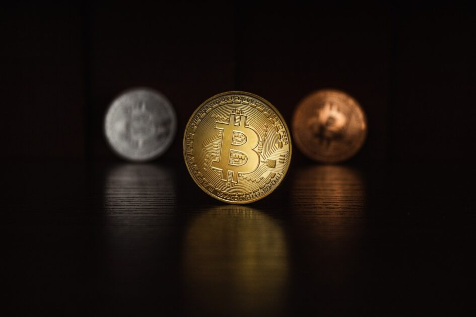 bitcoin-5385172_1280.jpg