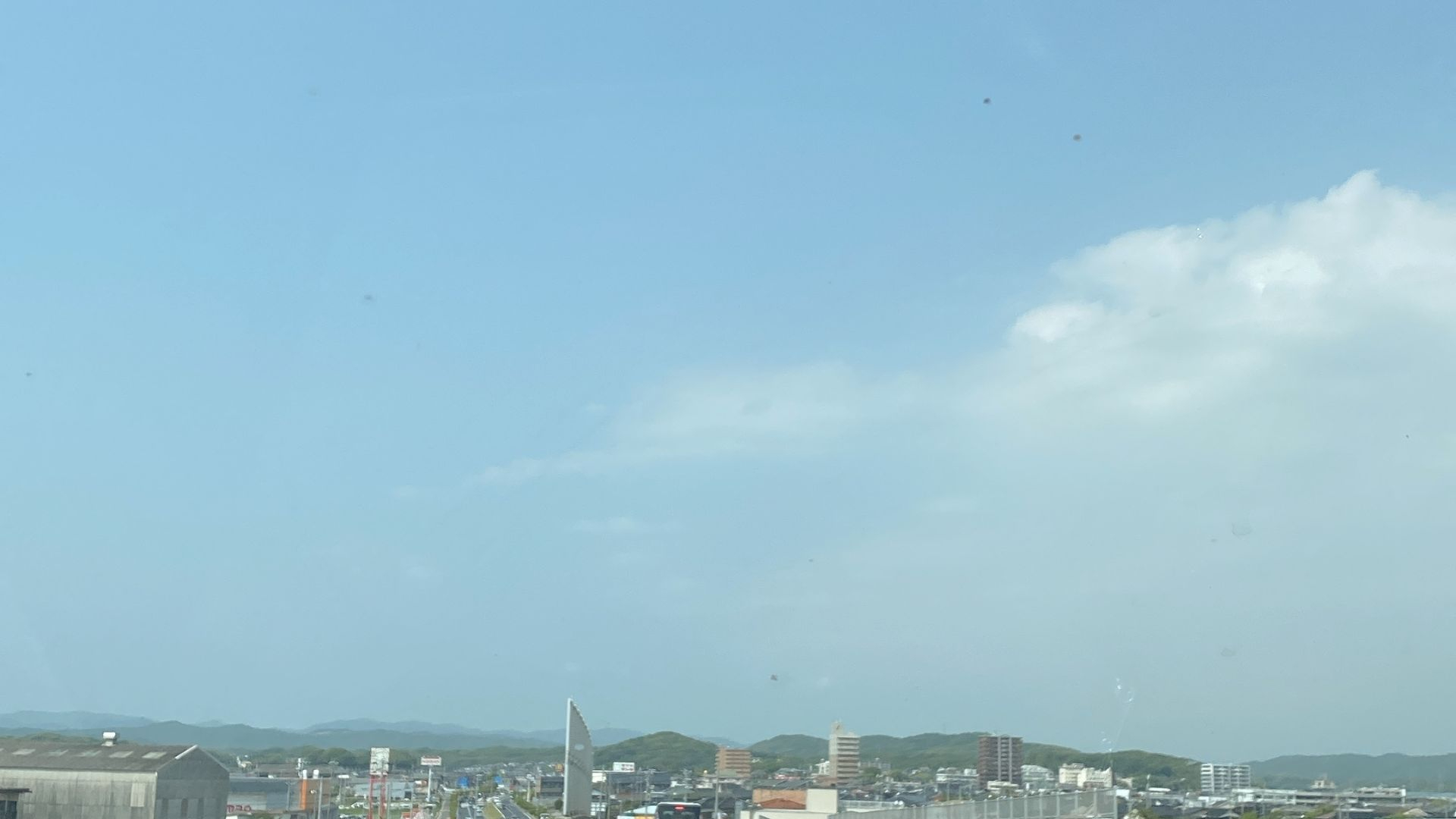 青緑と白　プロフェッショナル　空　プレゼンテーション (1).jpg