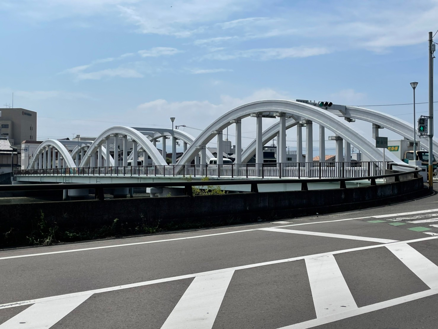 三架橋.jpg