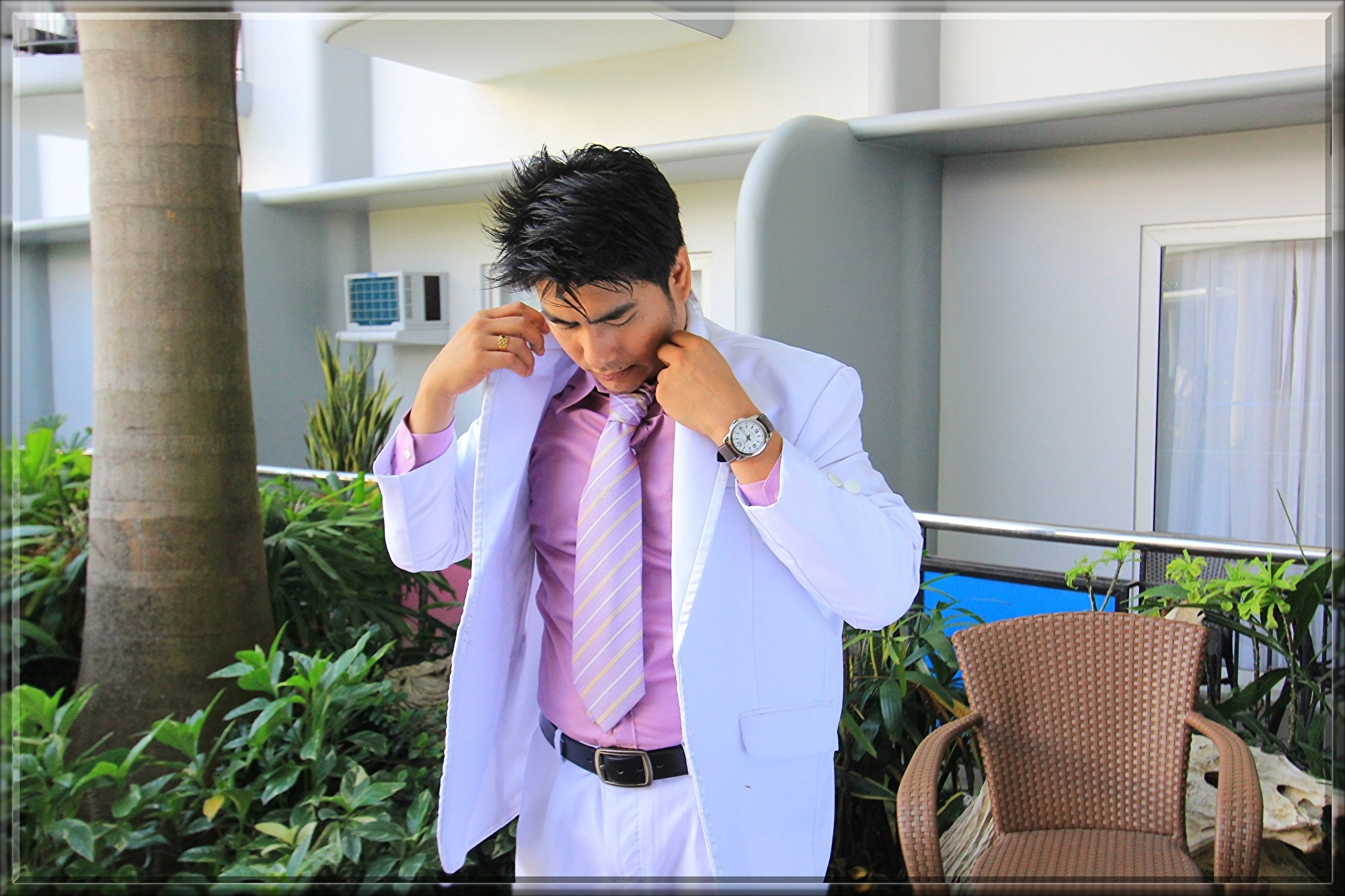 handsome-guy-880739.jpg