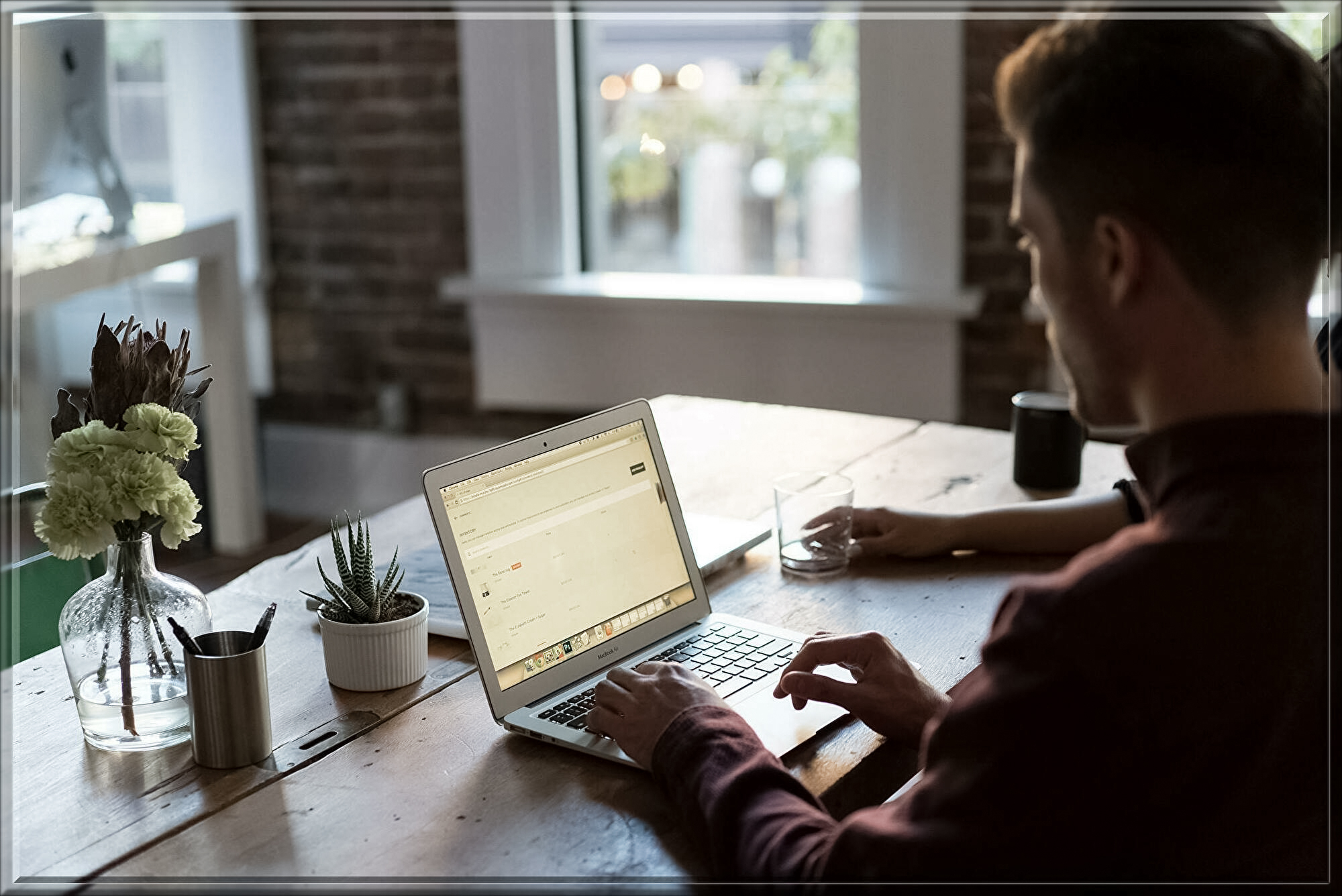 bench-accounting-C3V88BOoRoM-unsplash.jpg