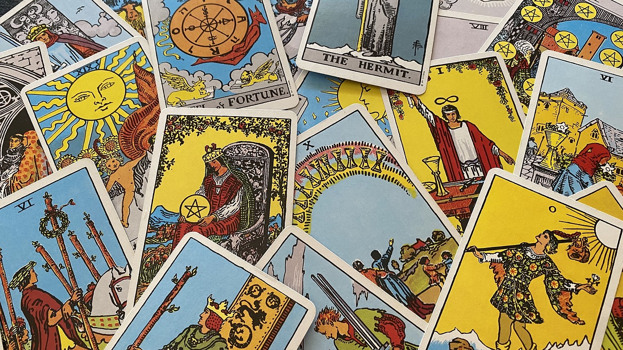tarot-5511610_1280.jpg