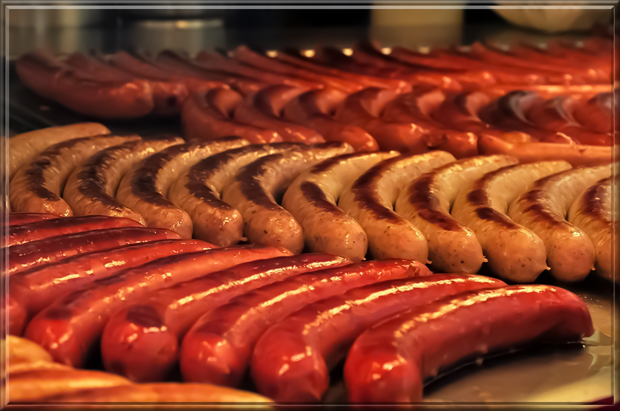 bratwurst-2209052.jpg