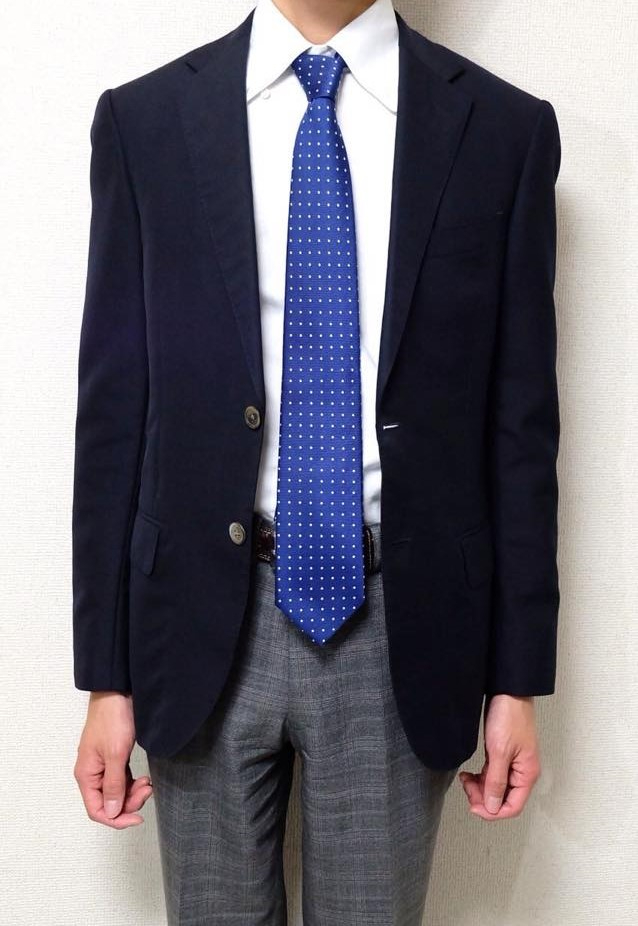 1009 ネクタイ長い.jpg