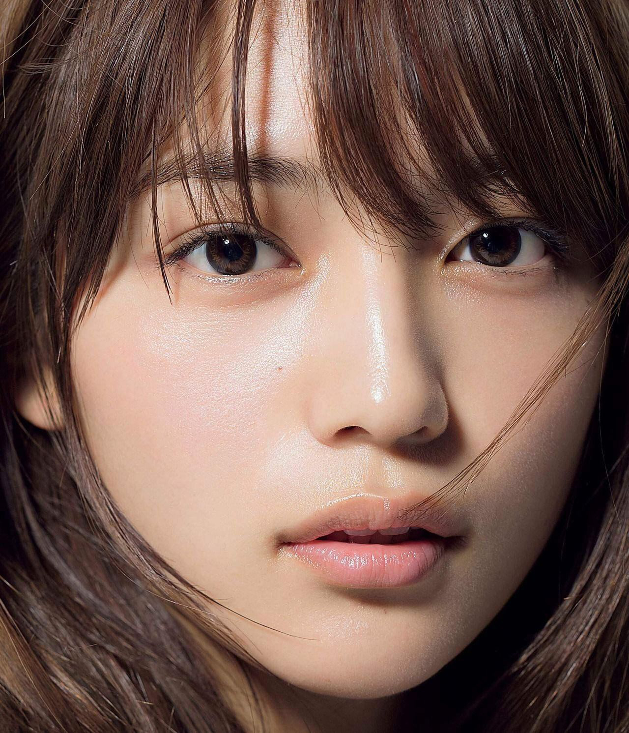 川口春奈.png