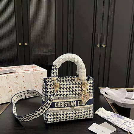 dior-bag-03.jpg