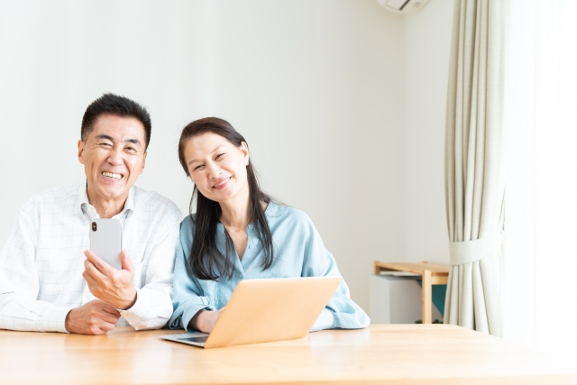 シニア夫婦.jpg