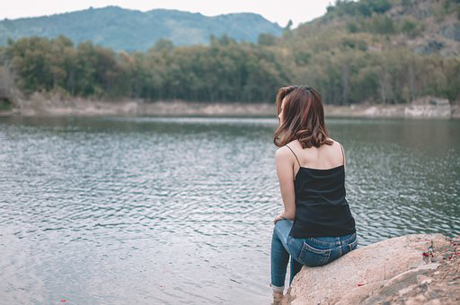 woman-4866179__340.jpg