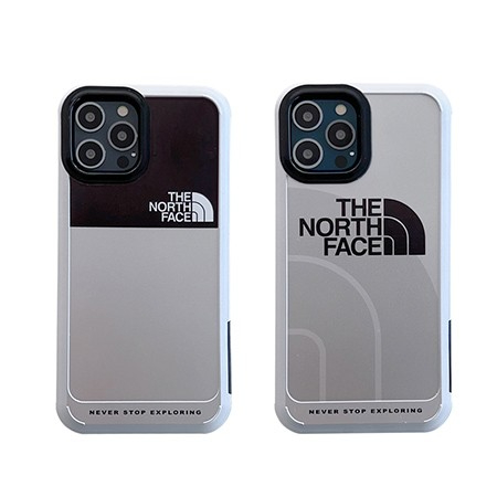 643924-iphone16-plus-the-north-face-case.jpg