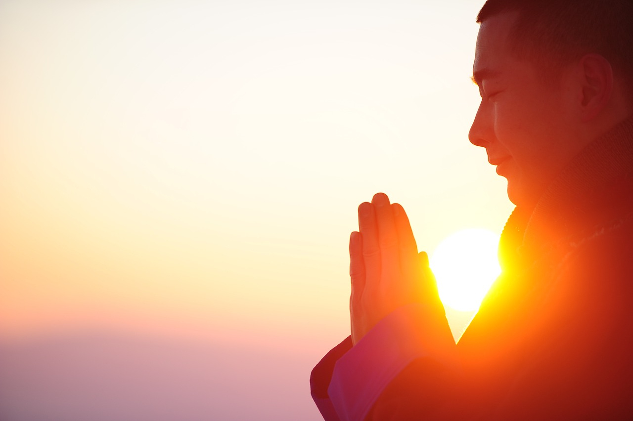 yoga-g53a685e2b_1280.jpg