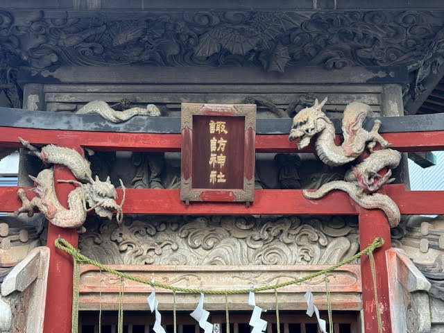 隆.jpg