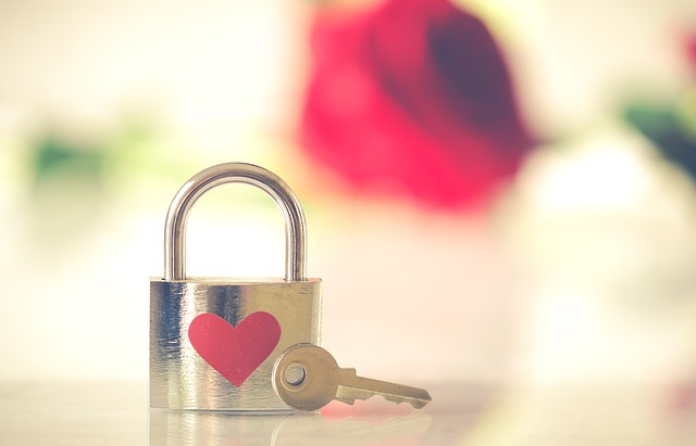 valentine-3126531_640 (1).jpg