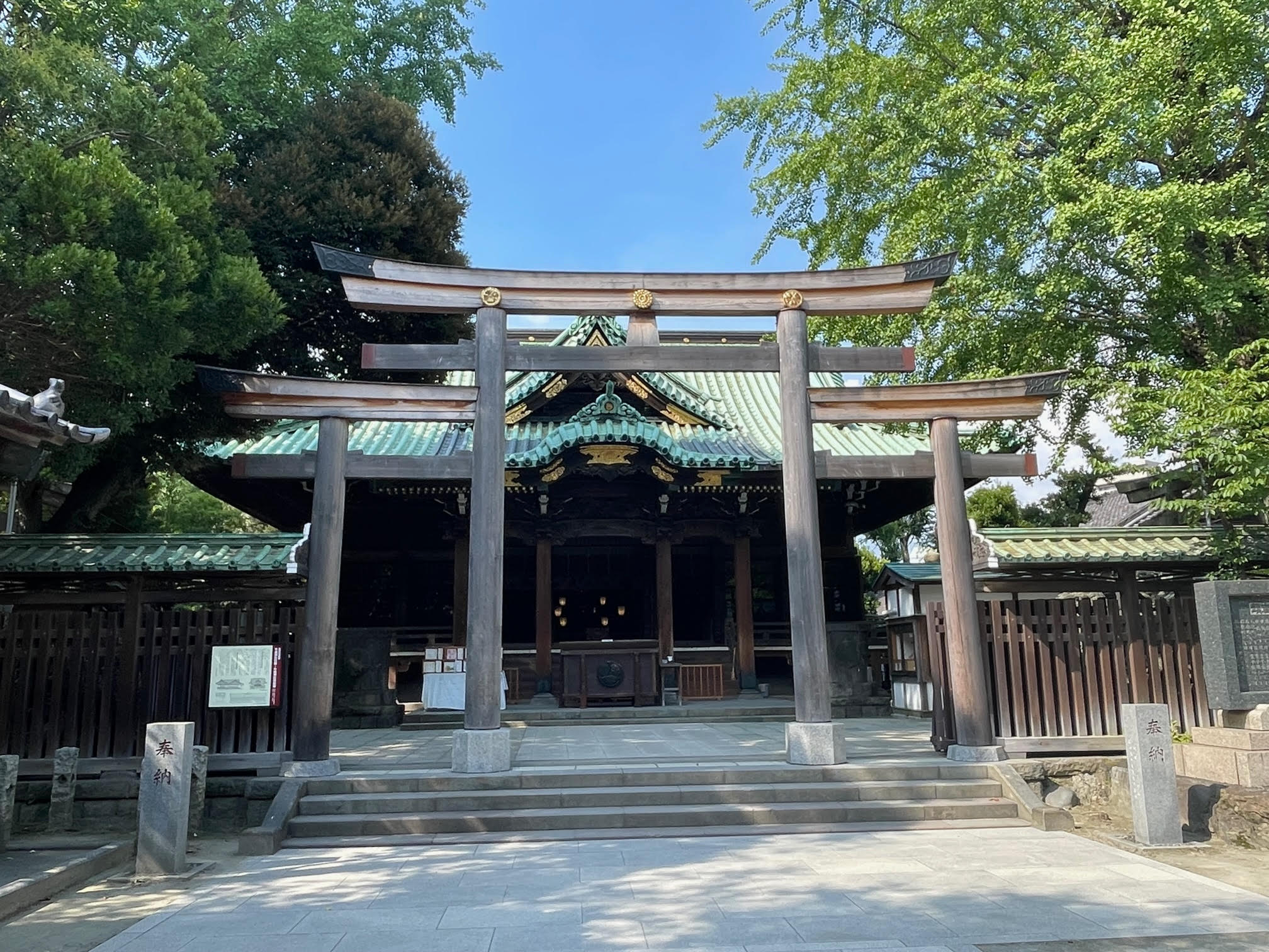 牛嶋神社（鳥居）.jpg