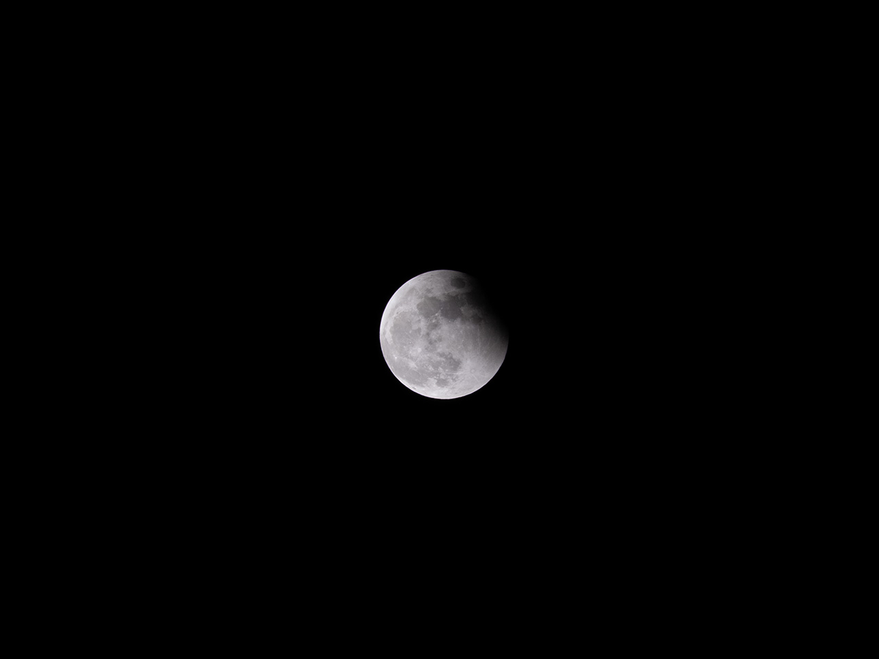 moon13_L.jpg