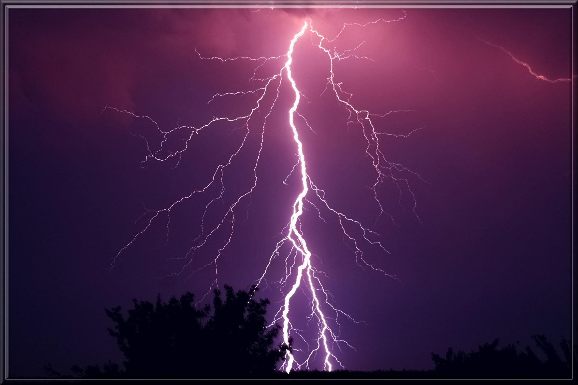 thunder-953118.jpg