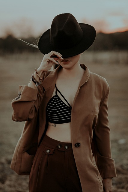woman-7063739_640.jpg