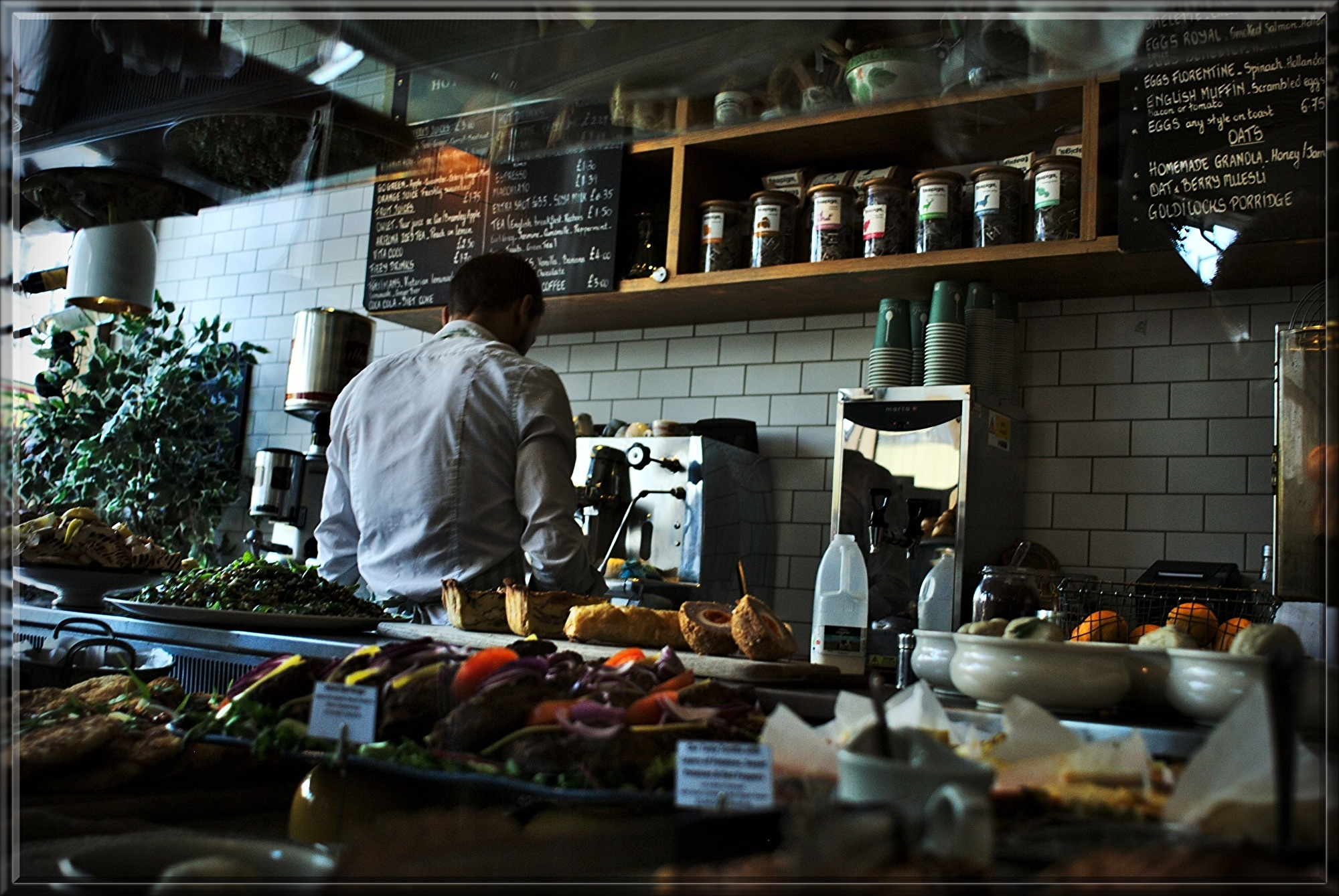bar-768564.jpg