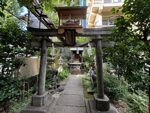 鳥居.jpg
