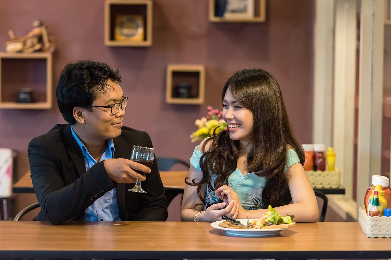 couple-g279ca263b_1280.jpg