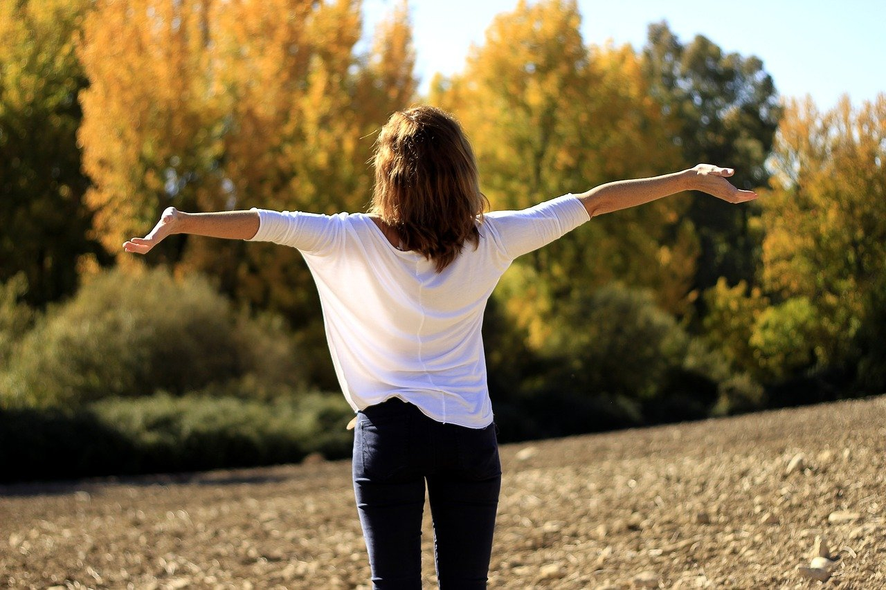 happiness-ga06cc44e9_1280.jpg