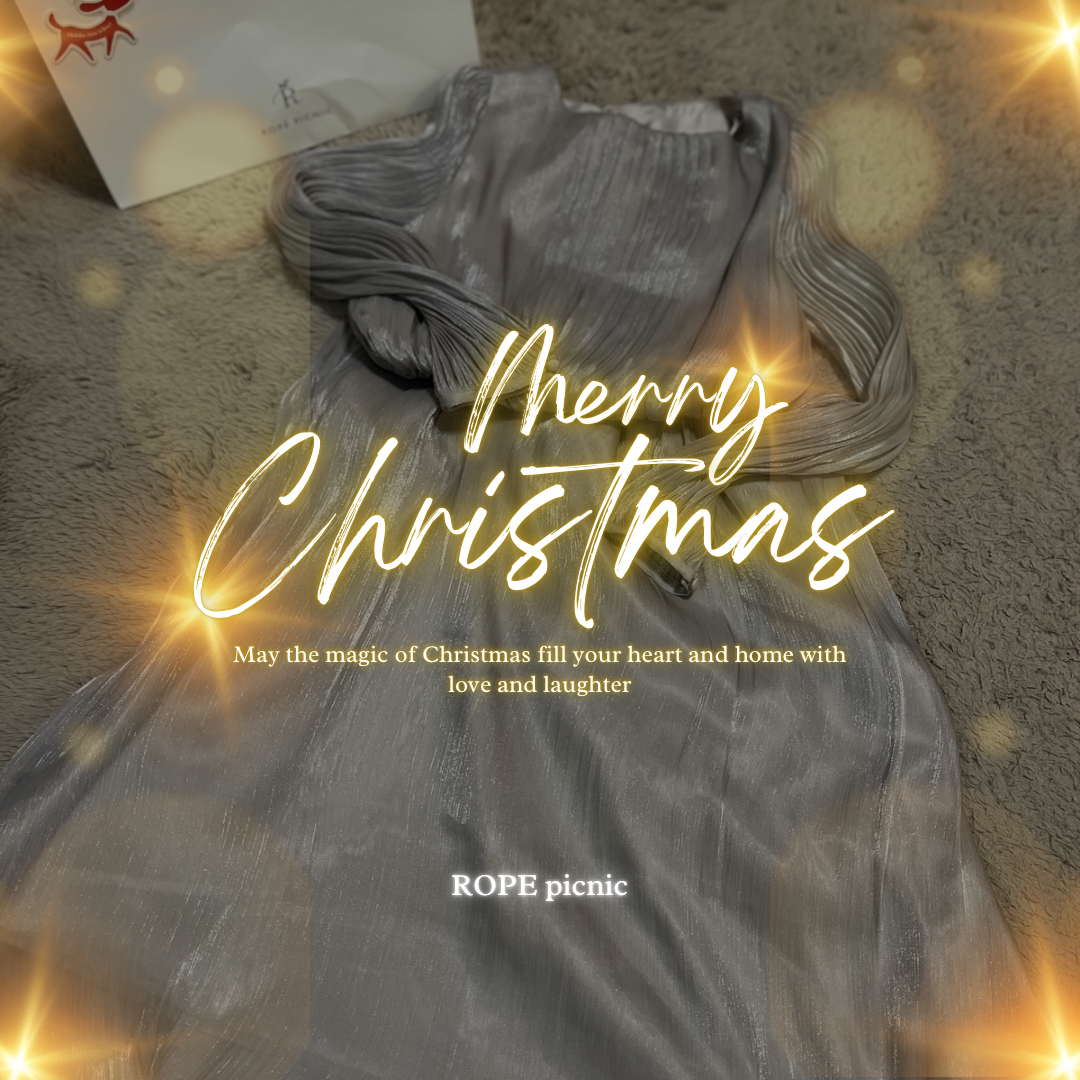 Gold and Red Elegant Merry Christmas Instagram Post.PNG