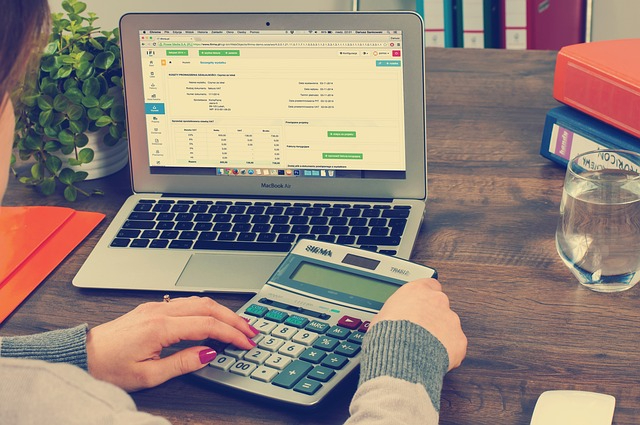 bookkeeping-615384_640.jpg