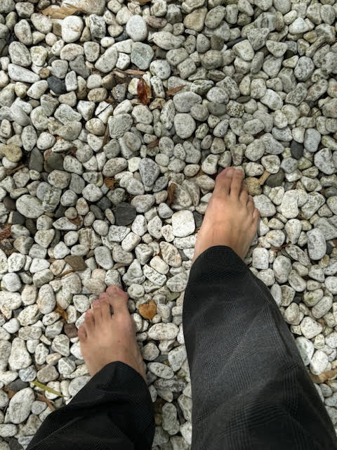 裸足.jpg