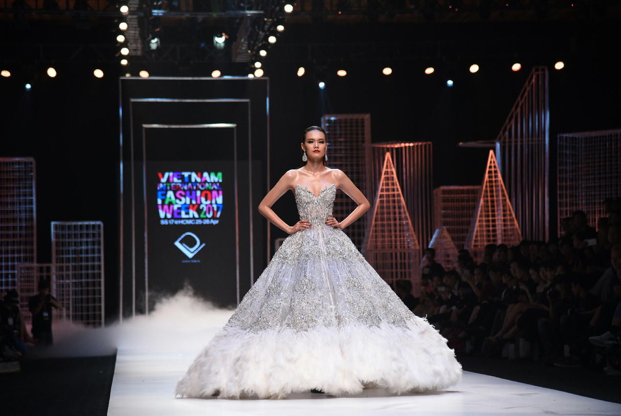 trieuthien-fashion-show-8111584@.jpg