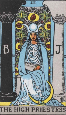 2_HighPriestess.png
