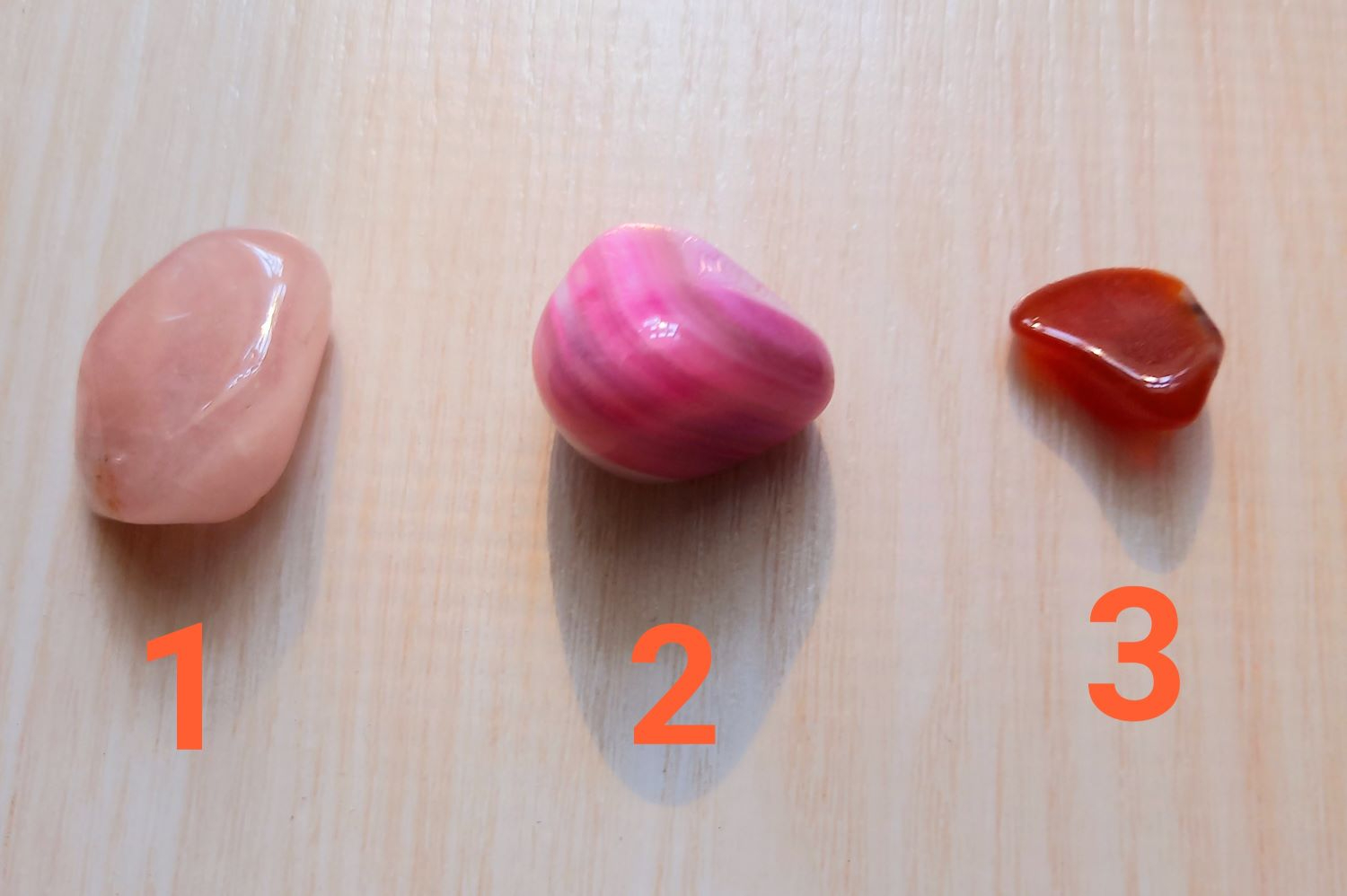 3択用天然石①.jpg