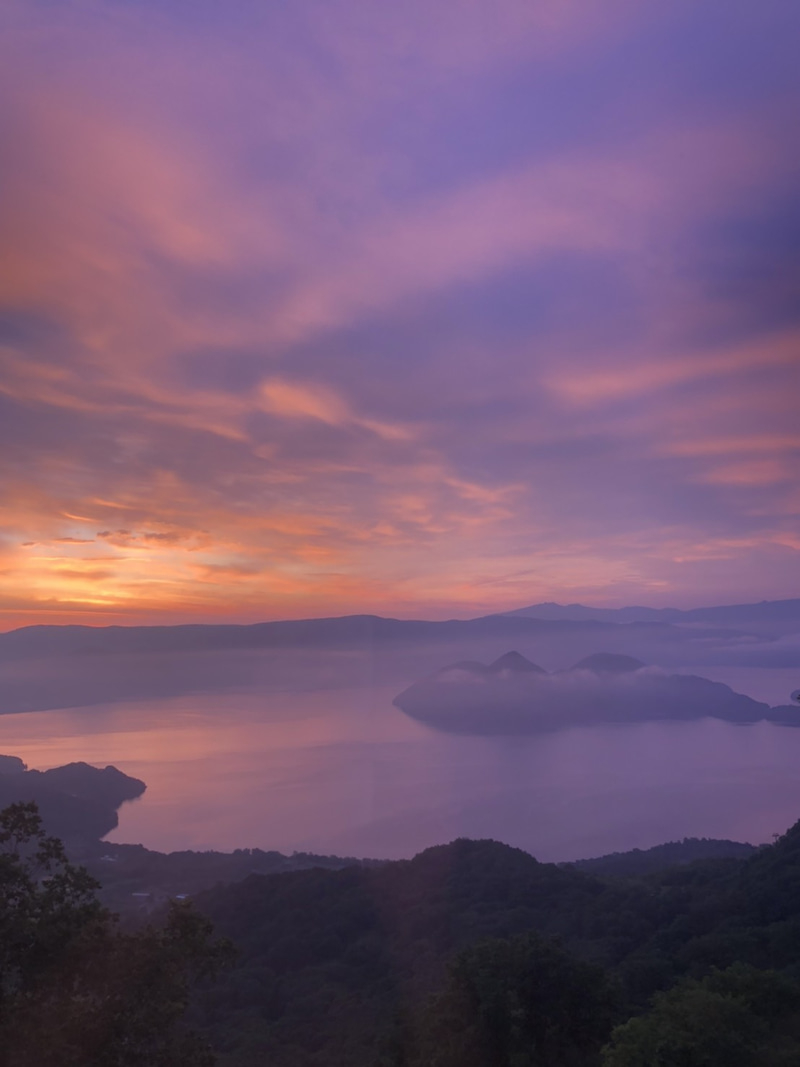 洞爺湖の朝焼け.jpg