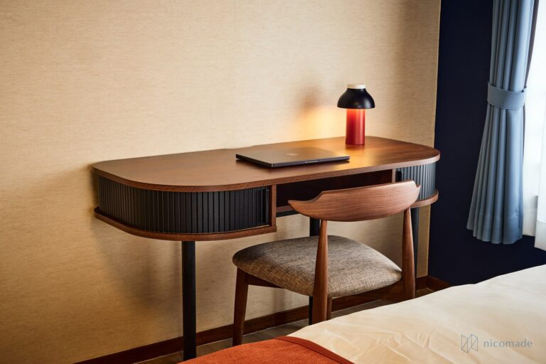 nicomade-study-desk-768x512.jpg