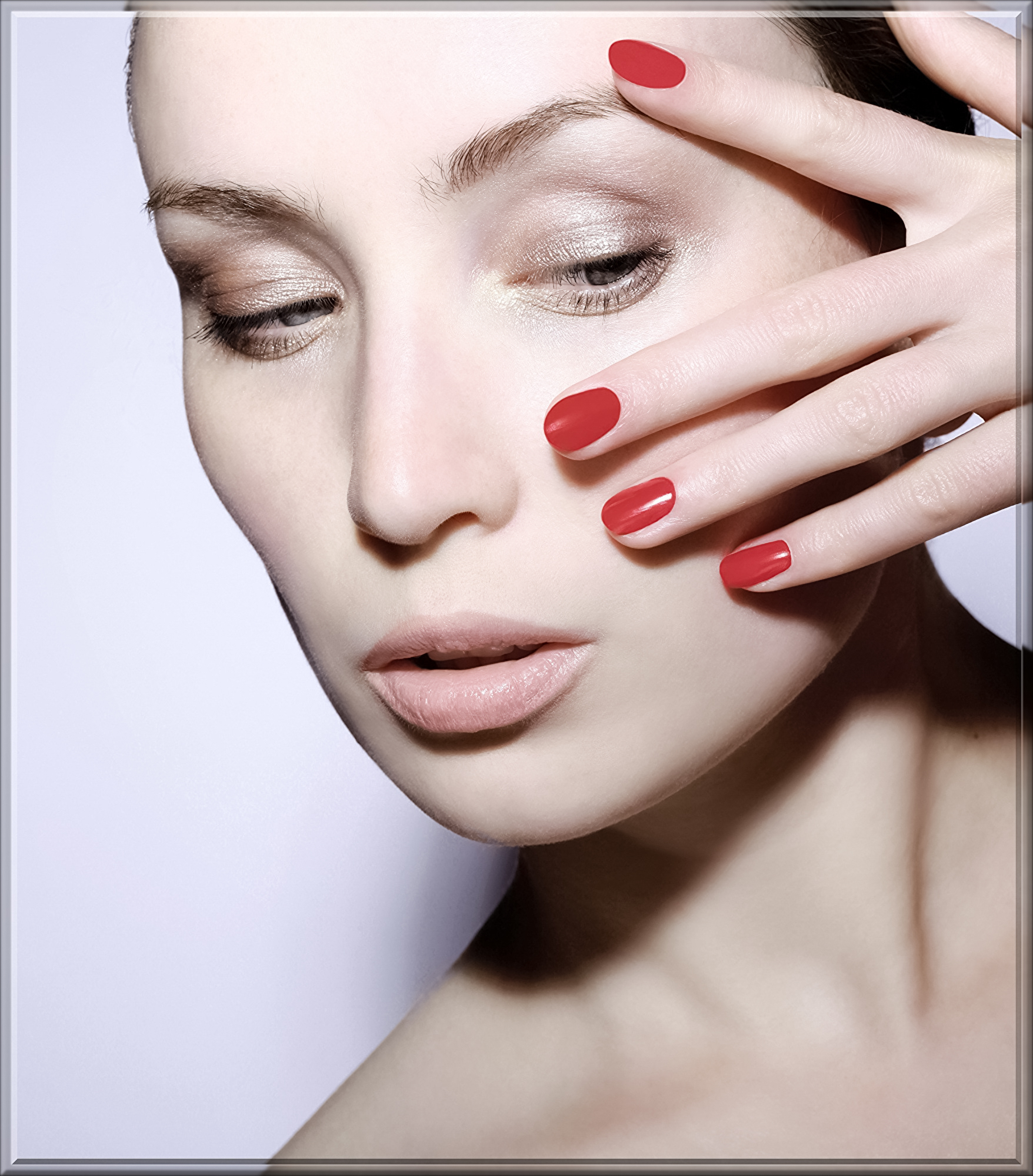 red-4667268.jpg