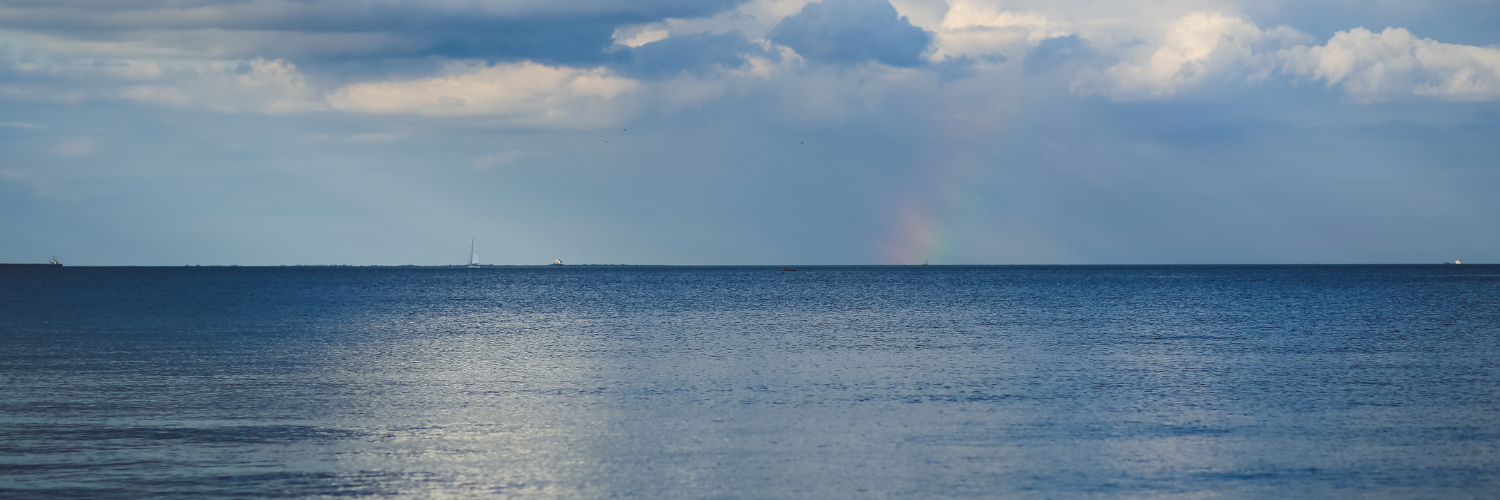 海　曇り (1).png